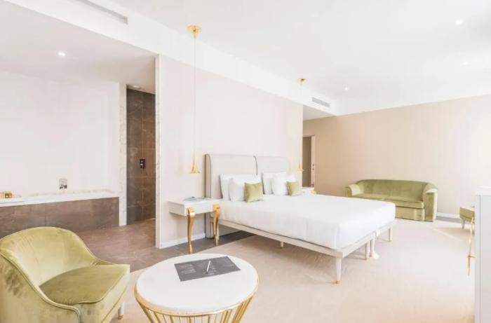 Boscolo Lyon Hotel & Spa Kamer foto A suite at the hotel